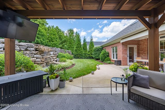 4338 Sanctuary Bluff Ln, Louisville, KY 40241