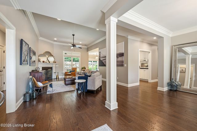 4338 Sanctuary Bluff Ln, Louisville, KY 40241