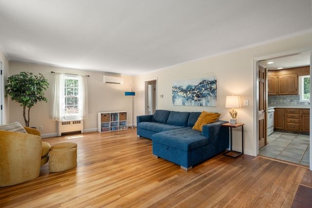 51 Laurelwood Rd, Holden, MA 01520