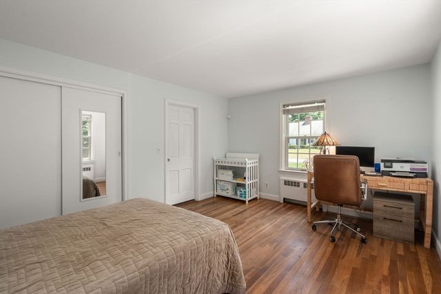51 Laurelwood Rd, Holden, MA 01520