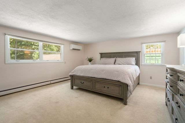 51 Laurelwood Rd, Holden, MA 01520