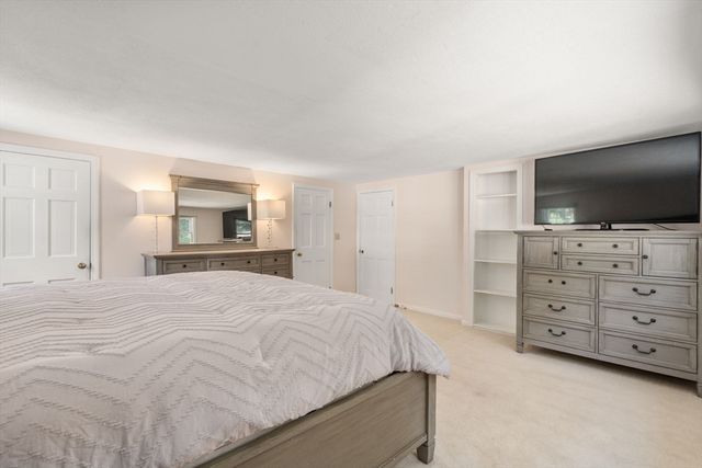 51 Laurelwood Rd, Holden, MA 01520