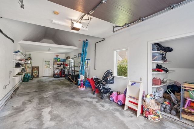 51 Laurelwood Rd, Holden, MA 01520