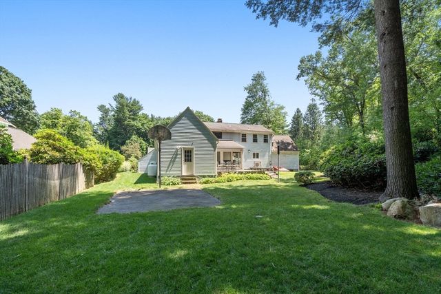 51 Laurelwood Rd, Holden, MA 01520
