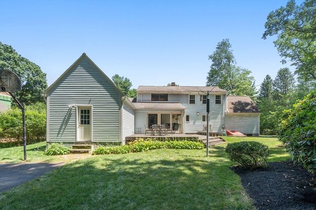 51 Laurelwood Rd, Holden, MA 01520