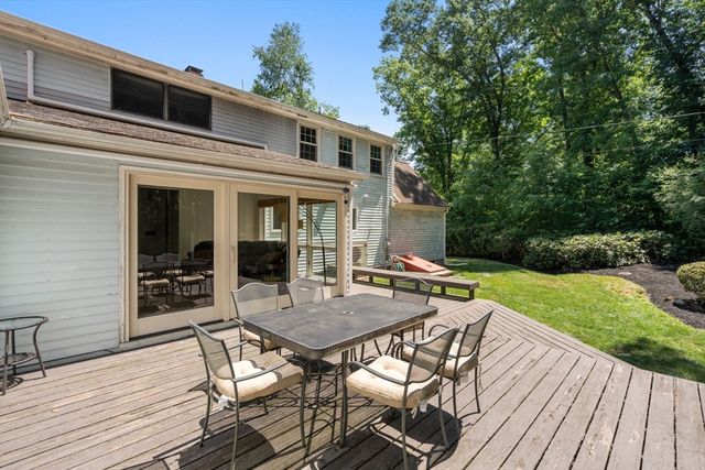 51 Laurelwood Rd, Holden, MA 01520