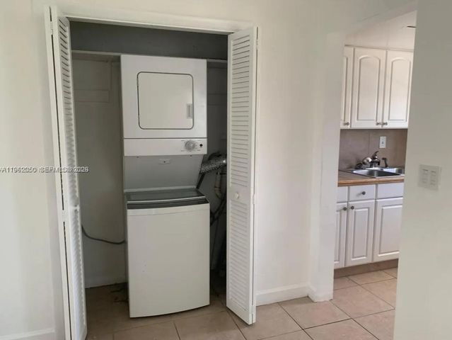 637 NE 6th Ct K, Boynton Beach, FL 33435