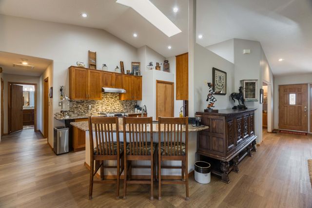 7 Kings Court, Tijeras, NM 87059