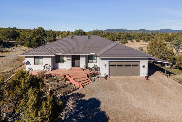 7 Kings Court, Tijeras, NM 87059