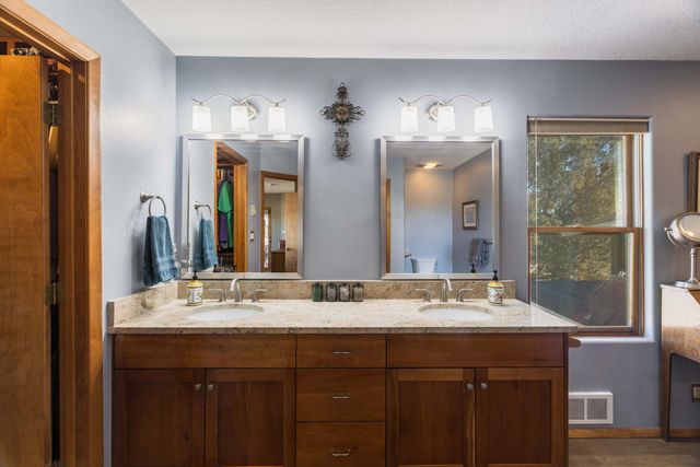 7 Kings Court, Tijeras, NM 87059