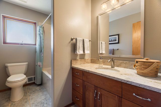 7 Kings Court, Tijeras, NM 87059