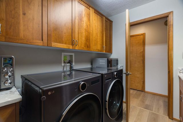 7 Kings Court, Tijeras, NM 87059