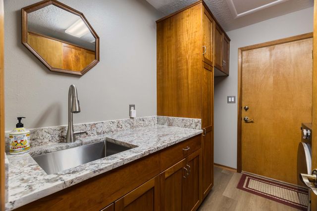 7 Kings Court, Tijeras, NM 87059