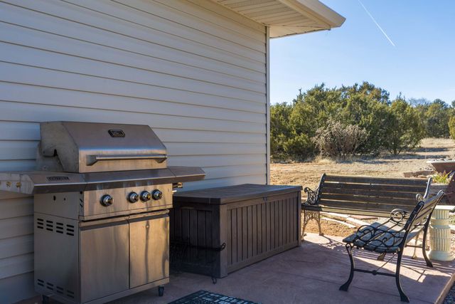 7 Kings Court, Tijeras, NM 87059