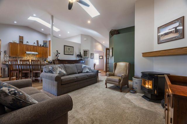 7 Kings Court, Tijeras, NM 87059