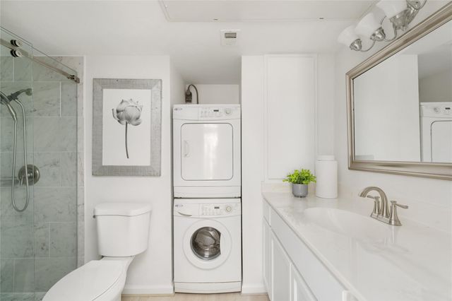 1601 S Shepherd Drive 113, Houston, TX 77019