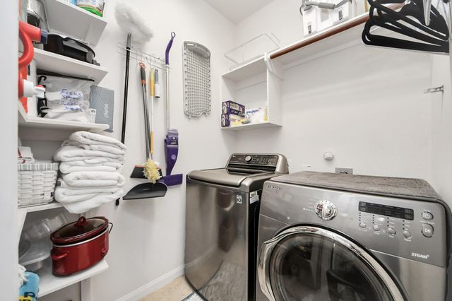 9617 Yellow Rose Drive, Texas City, TX 77591