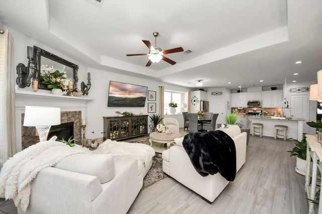 9617 Yellow Rose Drive, Texas City, TX 77591