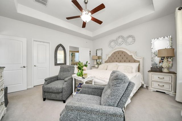 9617 Yellow Rose Drive, Texas City, TX 77591