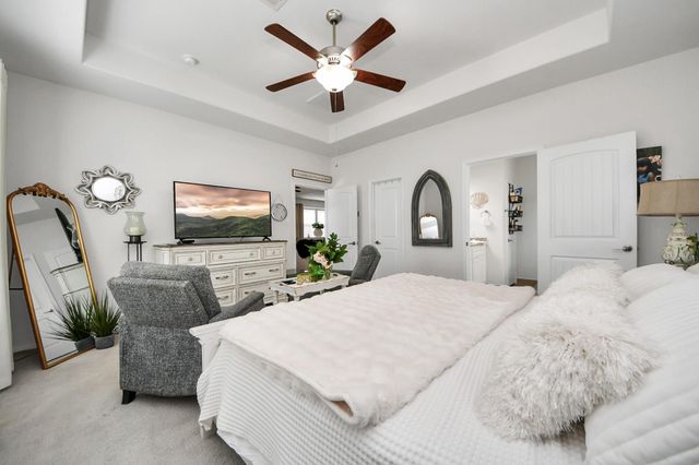 9617 Yellow Rose Drive, Texas City, TX 77591