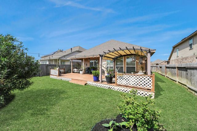 9617 Yellow Rose Drive, Texas City, TX 77591