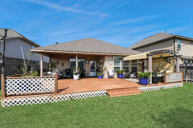 9617 Yellow Rose Drive, Texas City, TX 77591