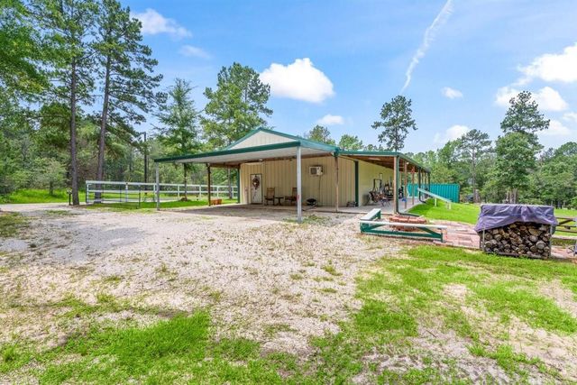 95 Sunrise Loop, Huntsville, TX 77320