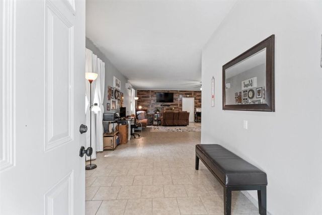 95 Sunrise Loop, Huntsville, TX 77320