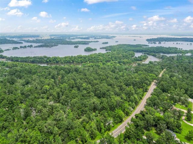 95 Sunrise Loop, Huntsville, TX 77320