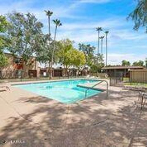 8249 E THOMAS Road E, Scottsdale, AZ 85251