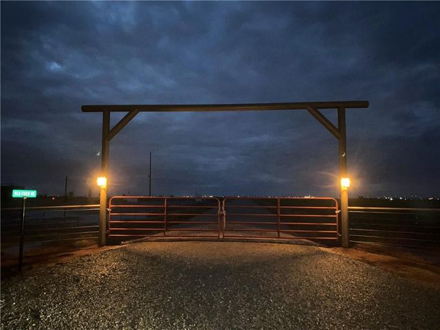 4800 Old Farm Road, El Reno, OK 73036