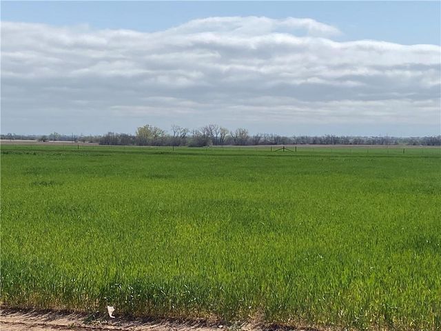 4800 Old Farm Road, El Reno, OK 73036