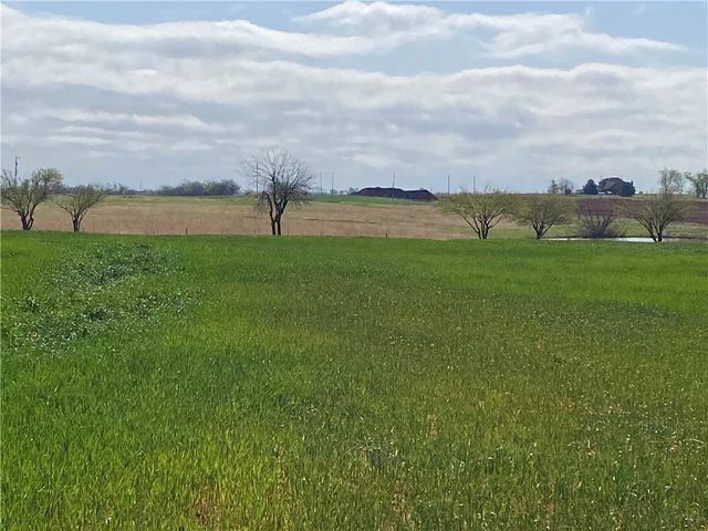 4800 Old Farm Road, El Reno, OK 73036