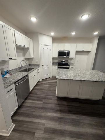 4743 DEER TRACK STREET, Tampa, FL 33610