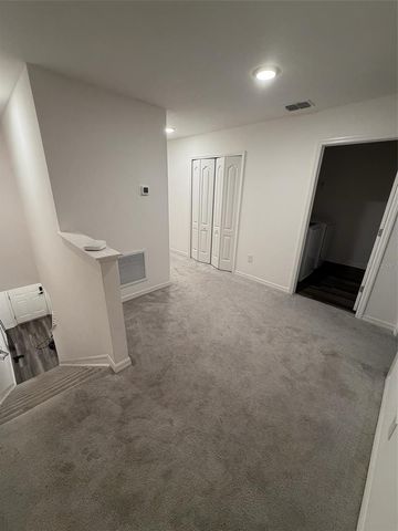 4743 DEER TRACK STREET, Tampa, FL 33610