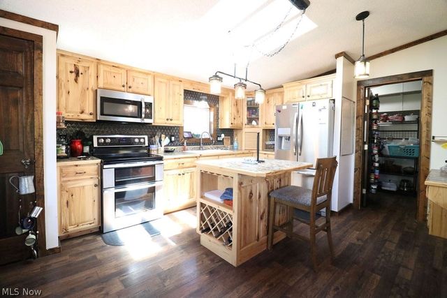 150 Fire Fly Lane, Moundsville, WV 26041