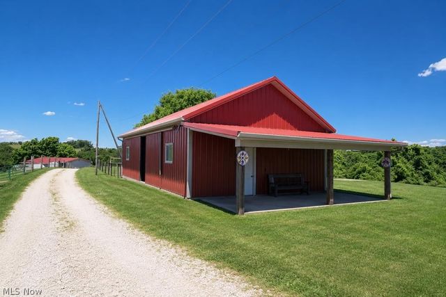 150 Fire Fly Lane, Moundsville, WV 26041