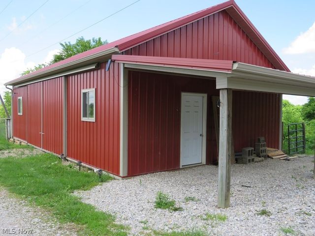 150 Fire Fly Lane, Moundsville, WV 26041