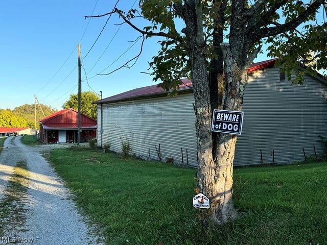 150 Fire Fly Lane, Moundsville, WV 26041
