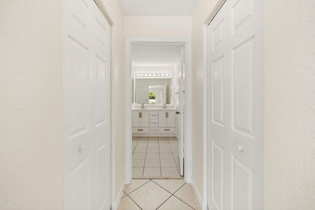 6196 Azalea Circle, West Palm Beach, FL 33415