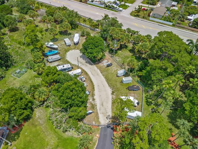 6196 Azalea Circle, West Palm Beach, FL 33415