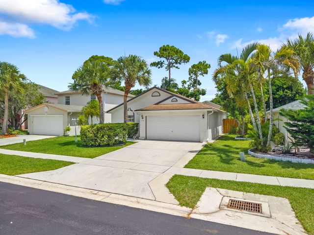 6196 Azalea Circle, West Palm Beach, FL 33415