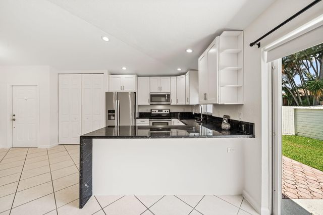 6196 Azalea Circle, West Palm Beach, FL 33415
