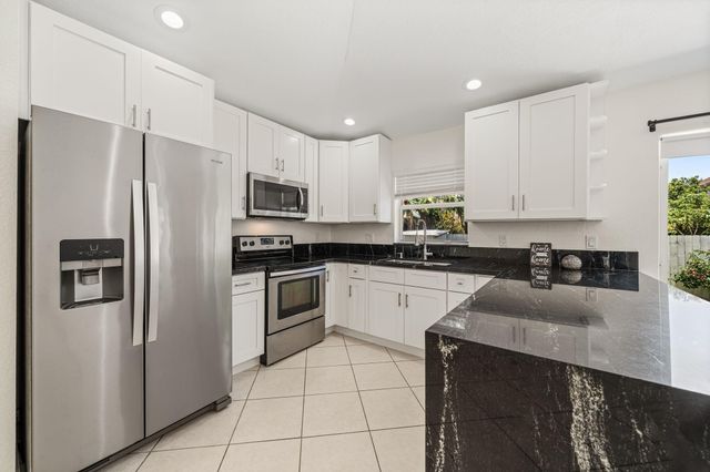 6196 Azalea Circle, West Palm Beach, FL 33415