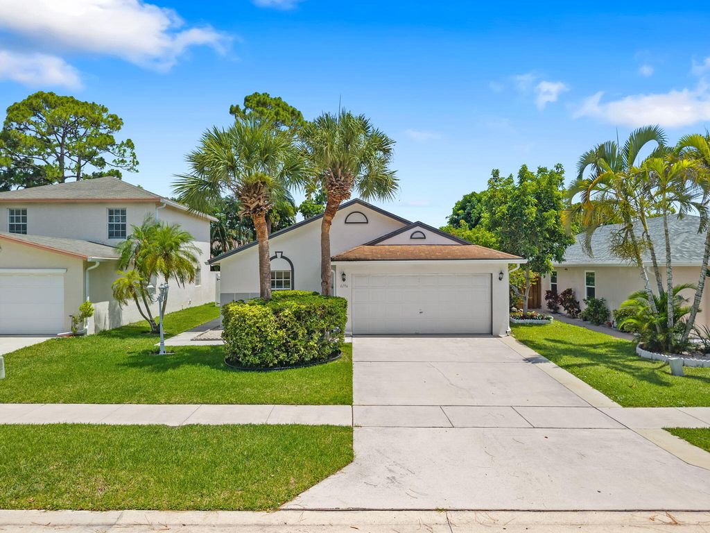 6196 Azalea Circle, West Palm Beach, FL 33415