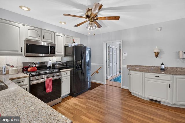 409 NEEPIER RD, Catonsville, MD 21228