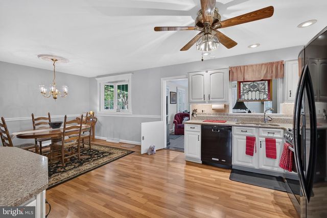 409 NEEPIER RD, Catonsville, MD 21228