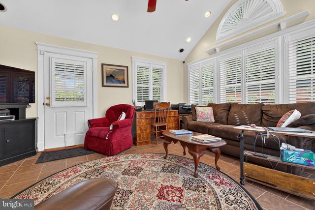 409 NEEPIER RD, Catonsville, MD 21228