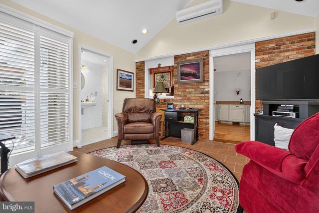 409 NEEPIER RD, Catonsville, MD 21228