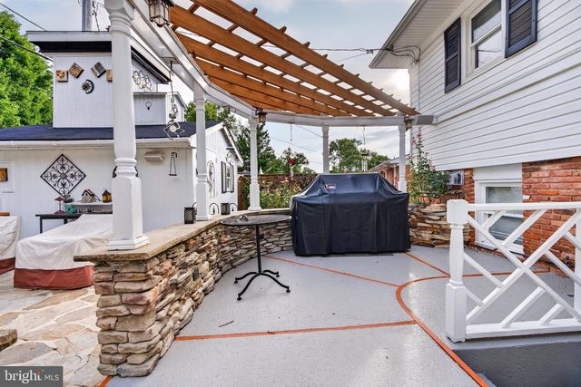 409 NEEPIER RD, Catonsville, MD 21228